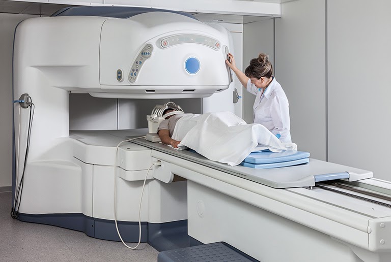Phương pháp MRI chỉ được chỉ định khi không thể chẩn đoán bằng kỹ thuật X - Quang